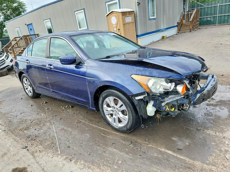 2011 HONDA ACCORD LXP  