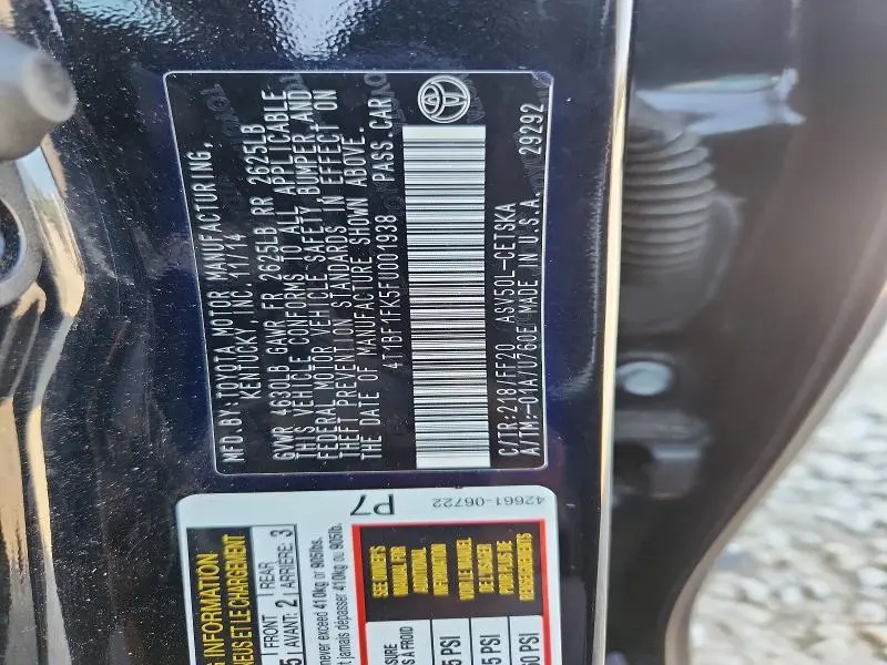 2015 TOYOTA CAMRY SE  