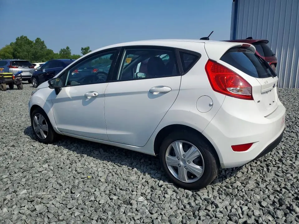 2013 FORD FIESTA SE  