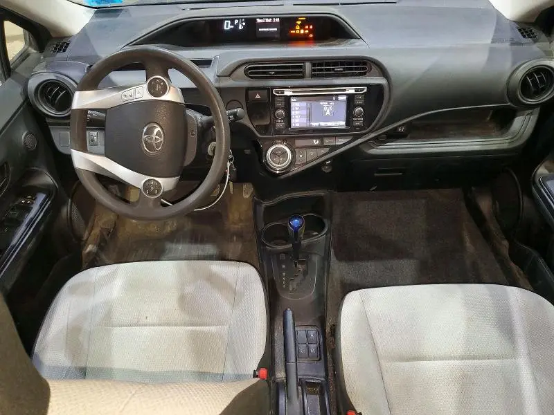 2016 TOYOTA PRIUS C ONE  