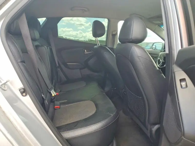 2025 HYUNDAI TUCSON BASE  