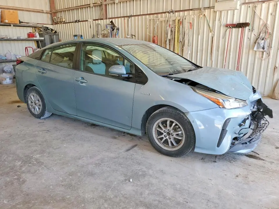 2019 TOYOTA PRIUS LE  
