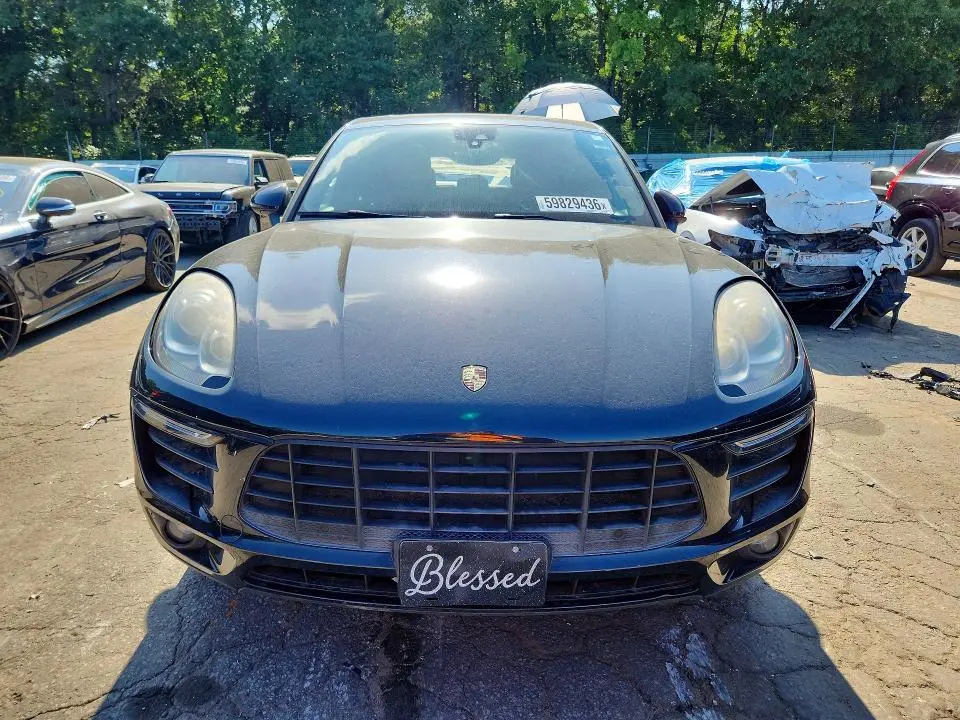 2017 PORSCHE MACAN   