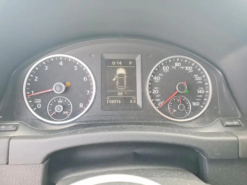 2014 VOLKSWAGEN TIGUAN S  