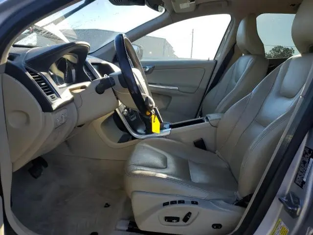 2015 VOLVO XC60 T5 PLATINUM  