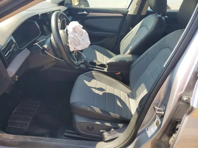 2025 VOLKSWAGEN JETTA SE  