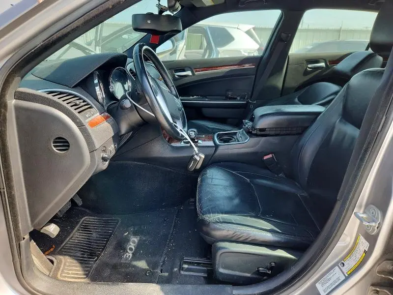 2013 CHRYSLER 300   