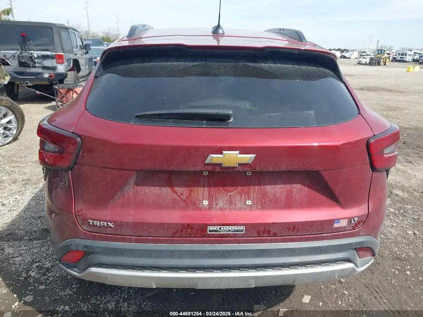 2025 CHEVROLET TRAX FWD LT