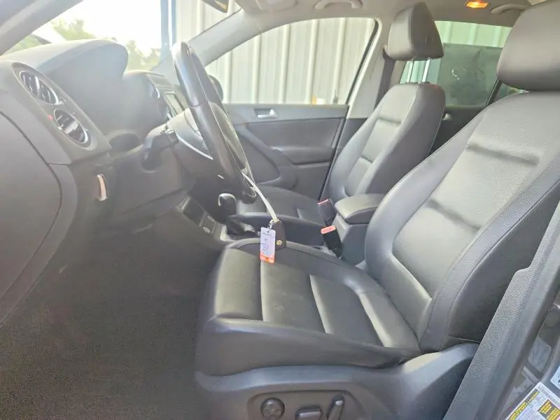 2016 VOLKSWAGEN TIGUAN S  
