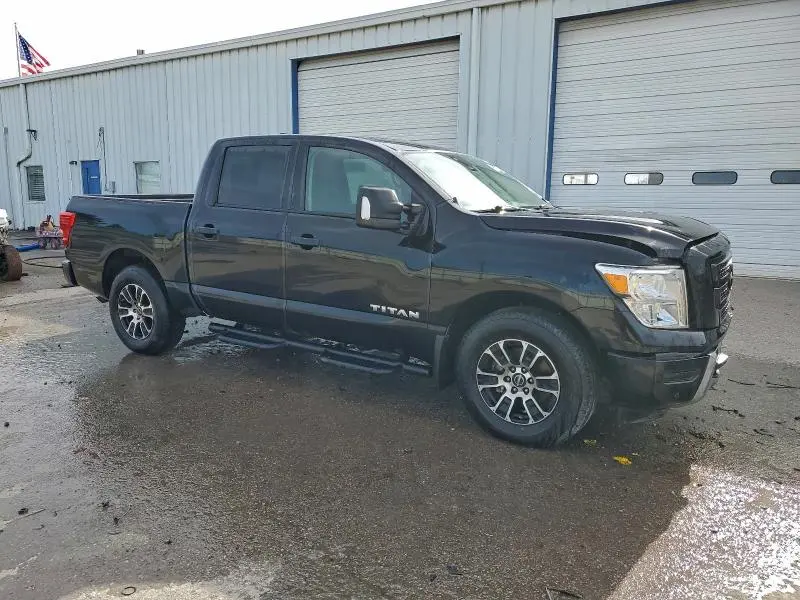 2023 NISSAN TITAN SV  
