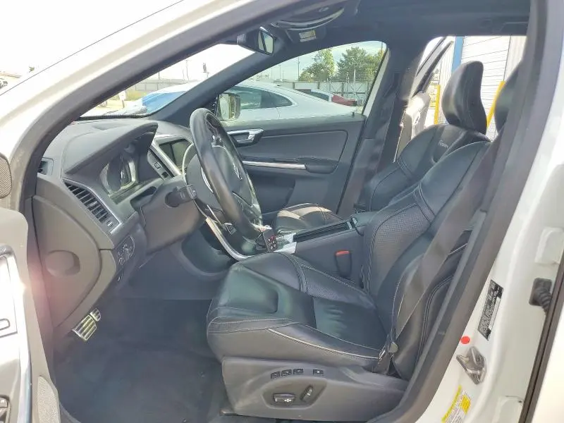 2014 VOLVO XC60 T6  