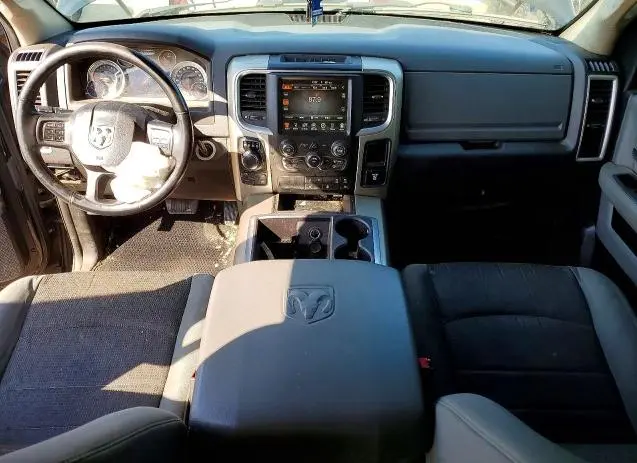2014 RAM 1500 SLT  