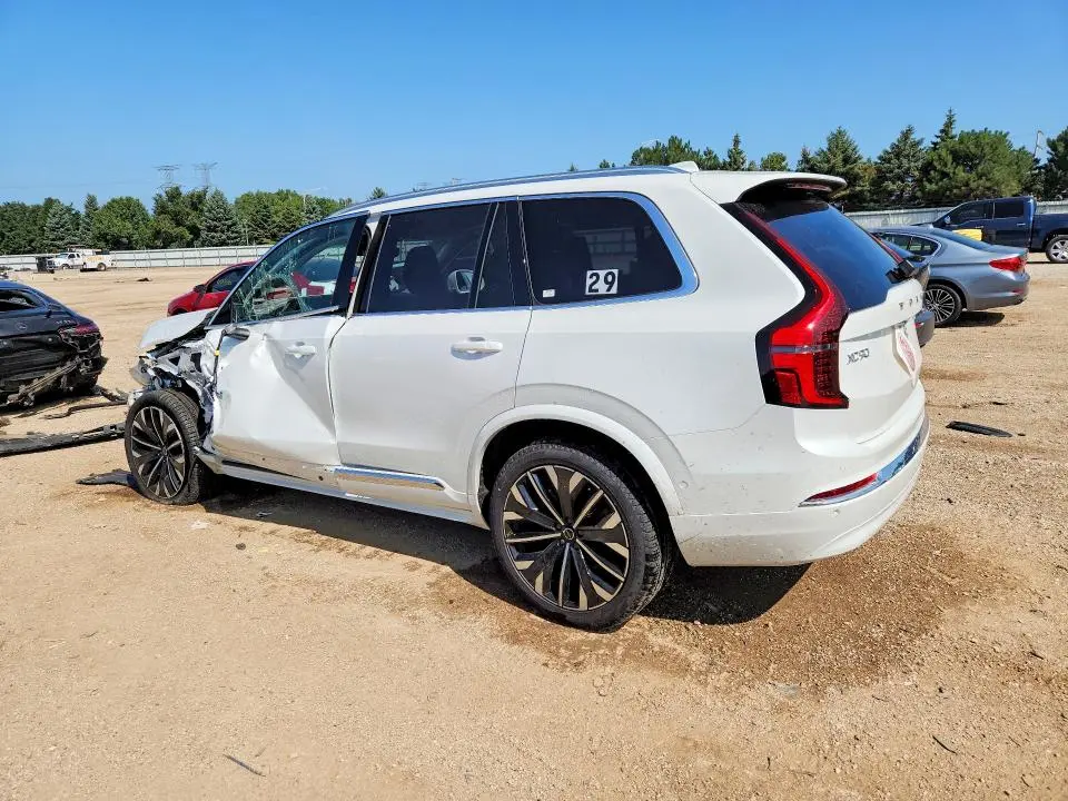2026 VOLVO XC90 PLUS  