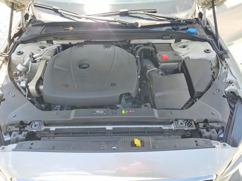 2021 VOLVO S60 T5 MOMENTUM  