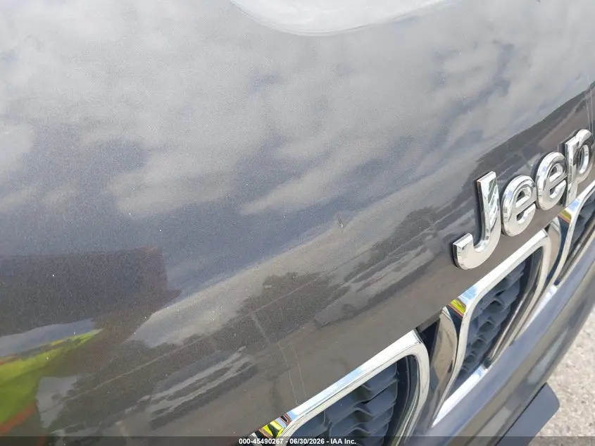 2020 JEEP GRAND CHEROKEE LAREDO E 4X4
