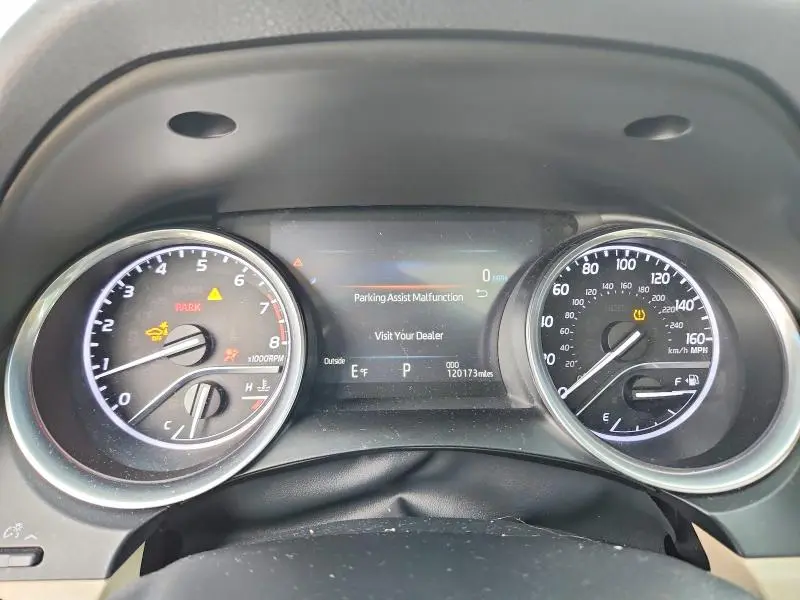 2018 TOYOTA CAMRY XLE  