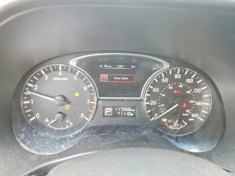 2014 NISSAN PATHFINDER SV  
