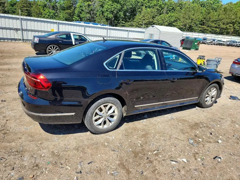 2017 VOLKSWAGEN PASSAT S  