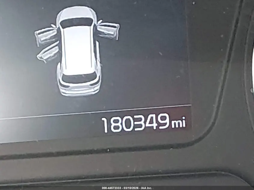 2019 KIA SORENTO 2.4L LX