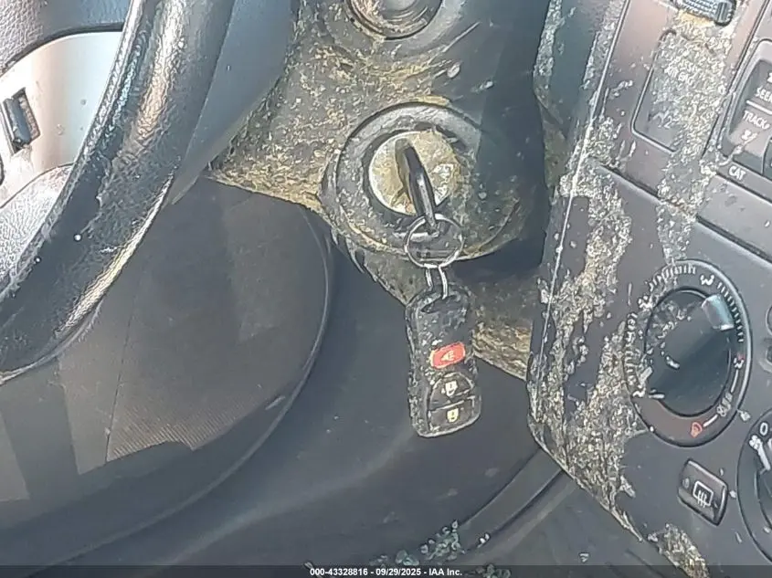 2012 NISSAN VERSA 1.8 S