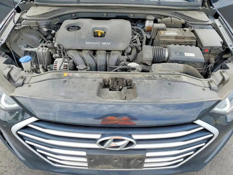 2018 HYUNDAI ELANTRA SE  