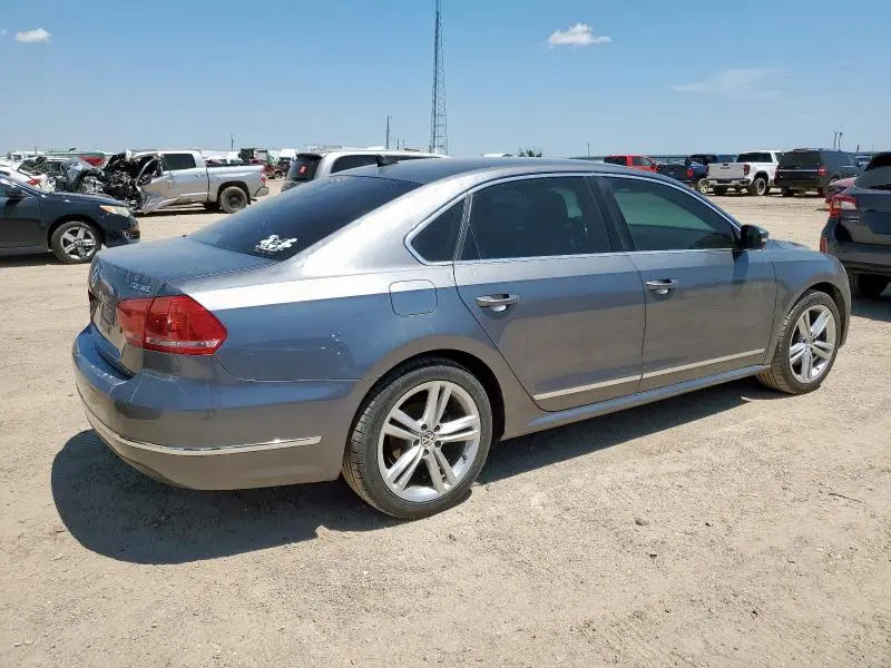 2015 VOLKSWAGEN PASSAT SEL  