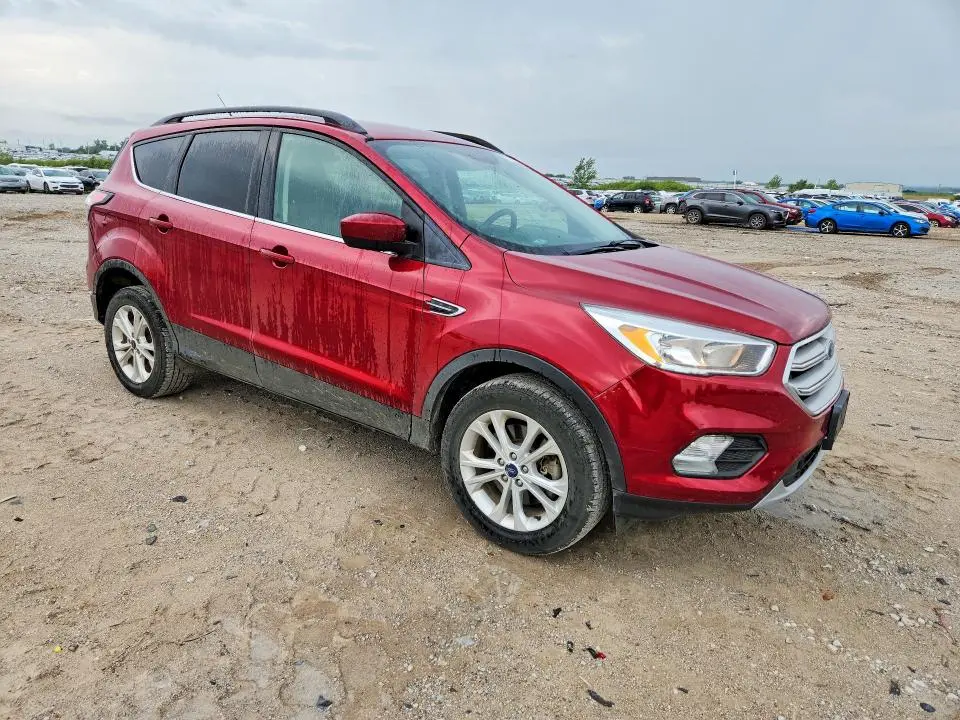 2018 FORD ESCAPE SE  