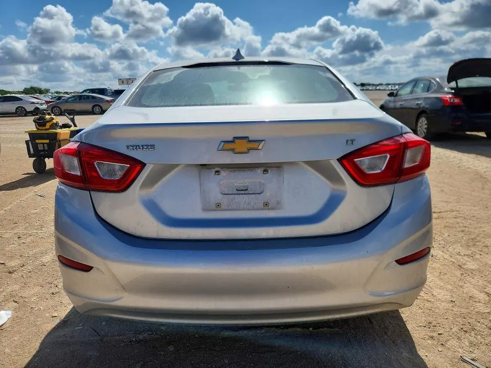2018 CHEVROLET CRUZE LT  