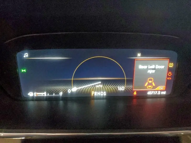 2017 LINCOLN CONTINENTAL RESERVE  