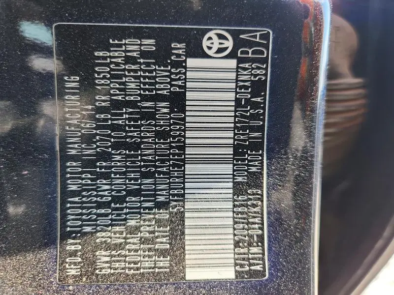 2014 TOYOTA COROLLA LE PLUS  