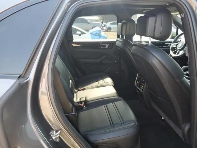 2020 PORSCHE CAYENNE   