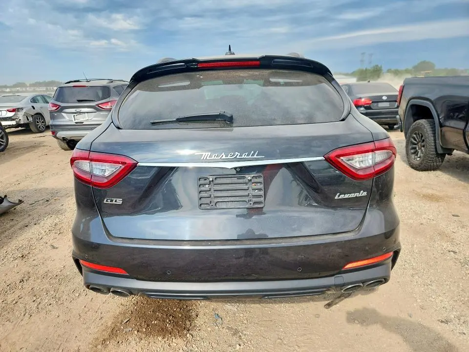 2019 MASERATI LEVANTE GTS  