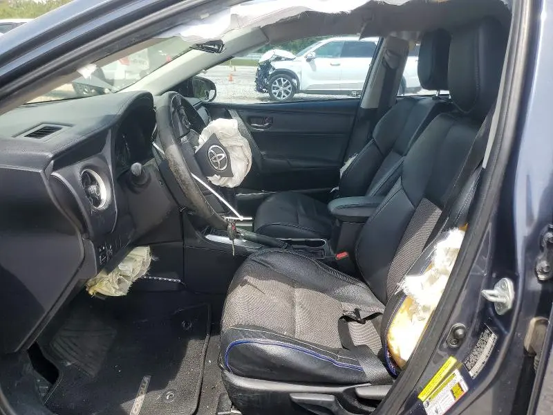 2018 TOYOTA COROLLA SE  