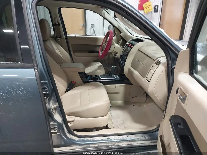 2011 FORD ESCAPE LIMITED