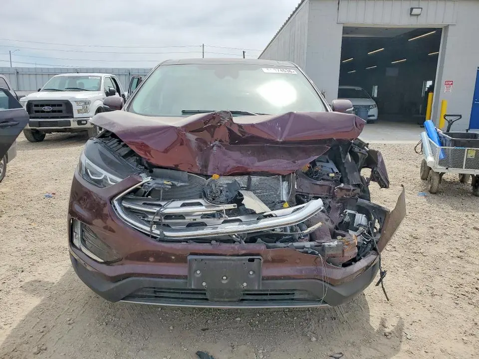 2022 FORD EDGE TITANIUM  