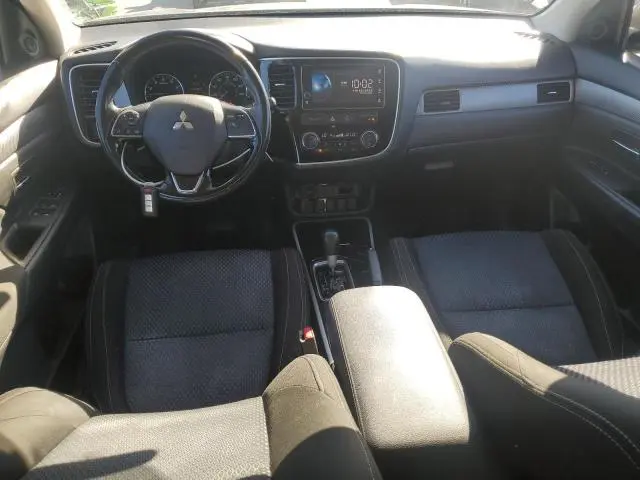 2017 MITSUBISHI OUTLANDER SE