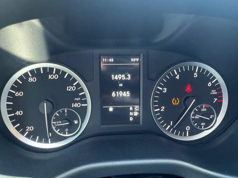 2019 MERCEDES-BENZ METRIS   