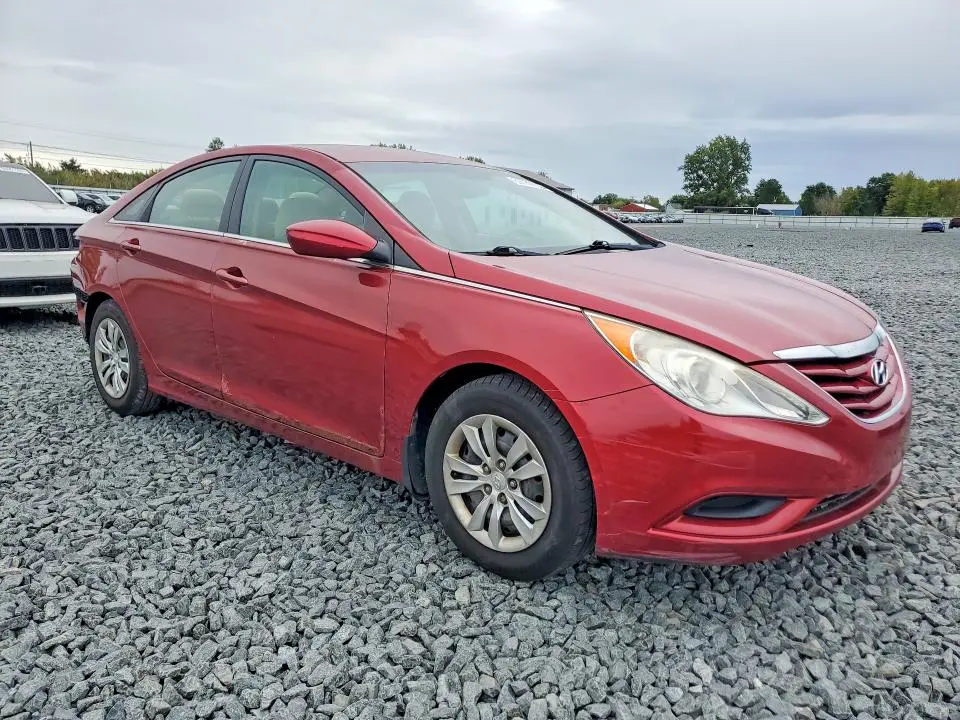 2013 HYUNDAI SONATA GLS  