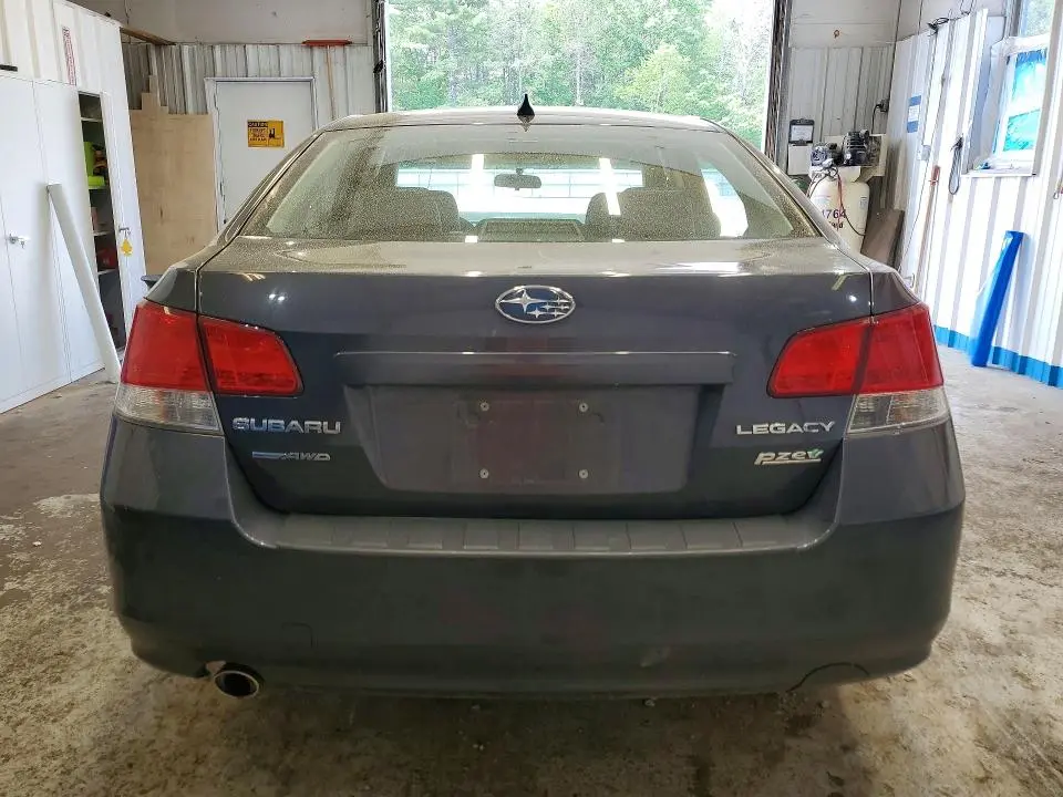 2011 SUBARU LEGACY 2.5I LIMITED  