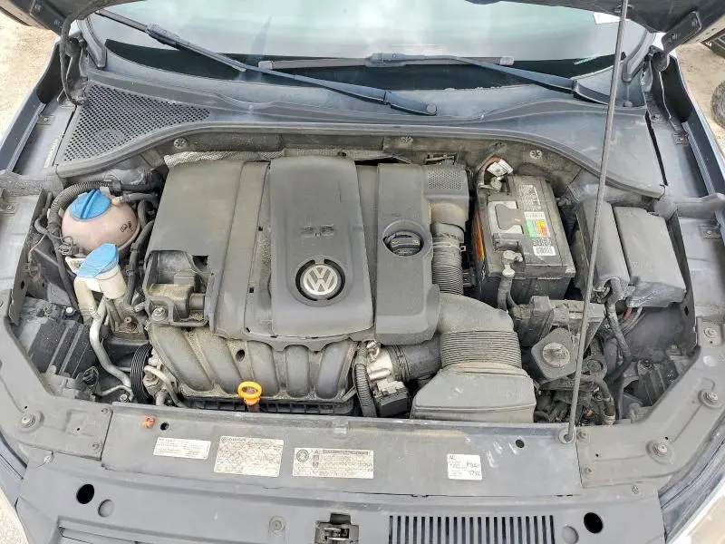 2013 VOLKSWAGEN PASSAT SEL  