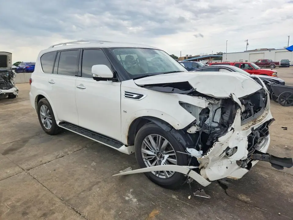 2020 INFINITI QX80 LUXE  