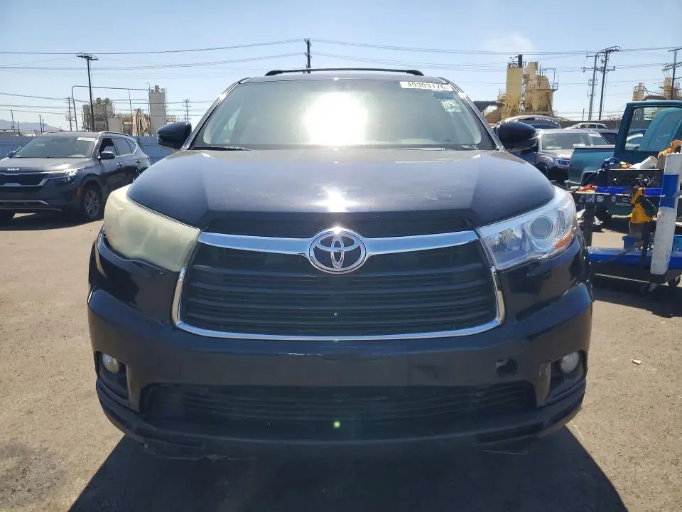 2016 TOYOTA HIGHLANDER LE PLUS  