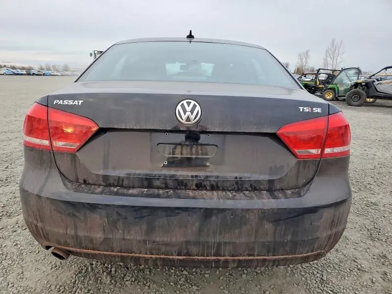 2015 VOLKSWAGEN PASSAT SE  