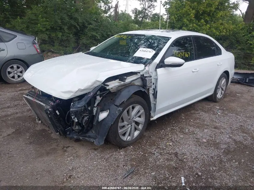 2018 VOLKSWAGEN PASSAT 2.0T SE