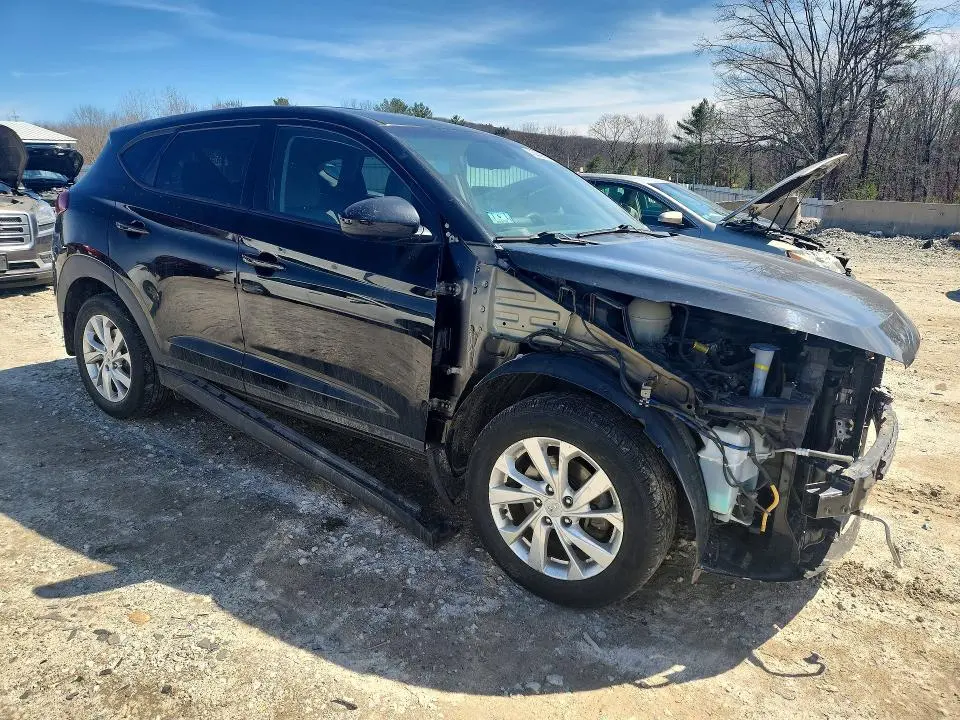 2019 HYUNDAI TUCSON SE  