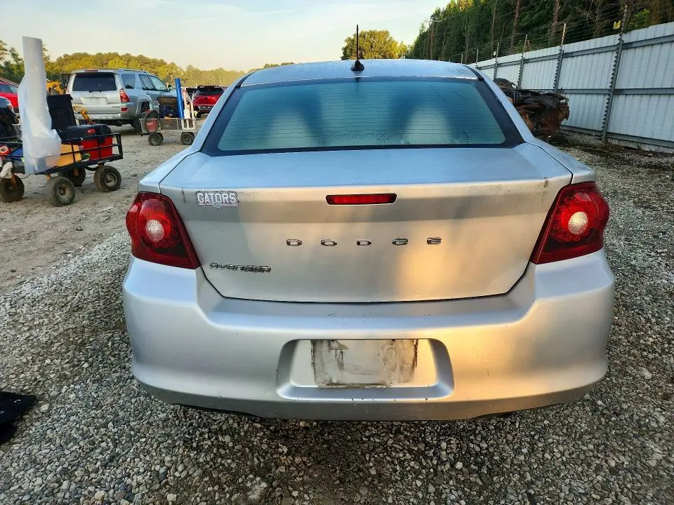 2012 DODGE AVENGER SE  