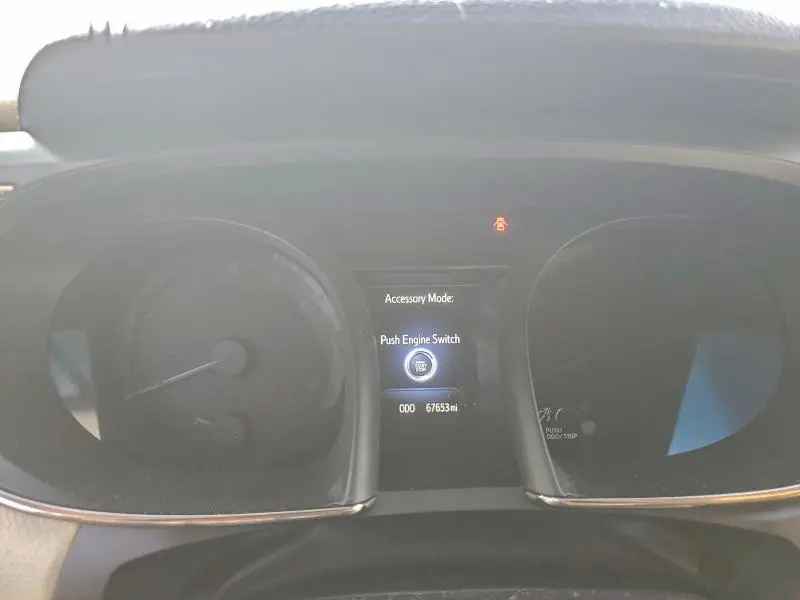 2016 TOYOTA AVALON XLE  