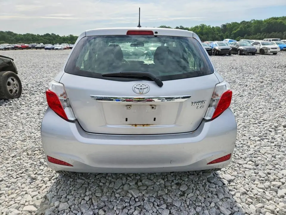 2013 TOYOTA YARIS 5-DOOR LE  