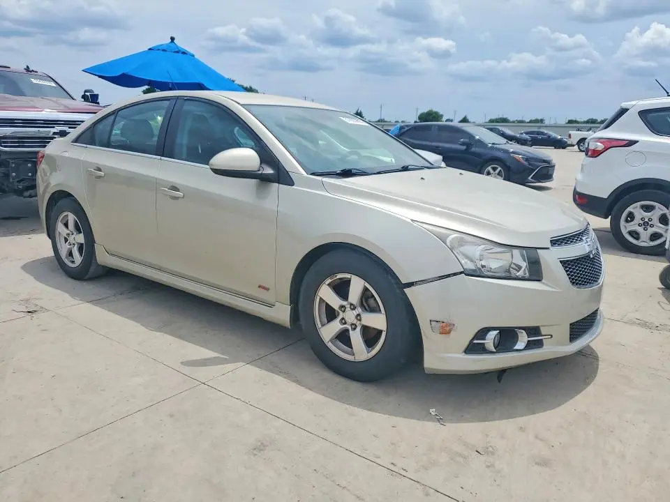 2014 CHEVROLET CRUZE LT  