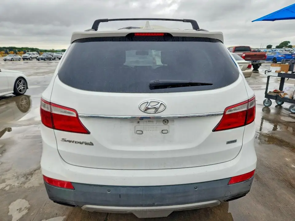 2016 HYUNDAI SANTA FE SE  